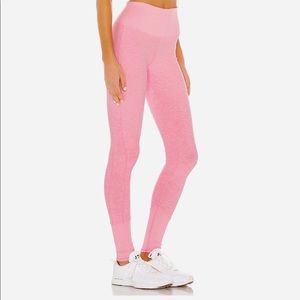 NWT SM Alo yoga AloSoft leggings macaroon pink